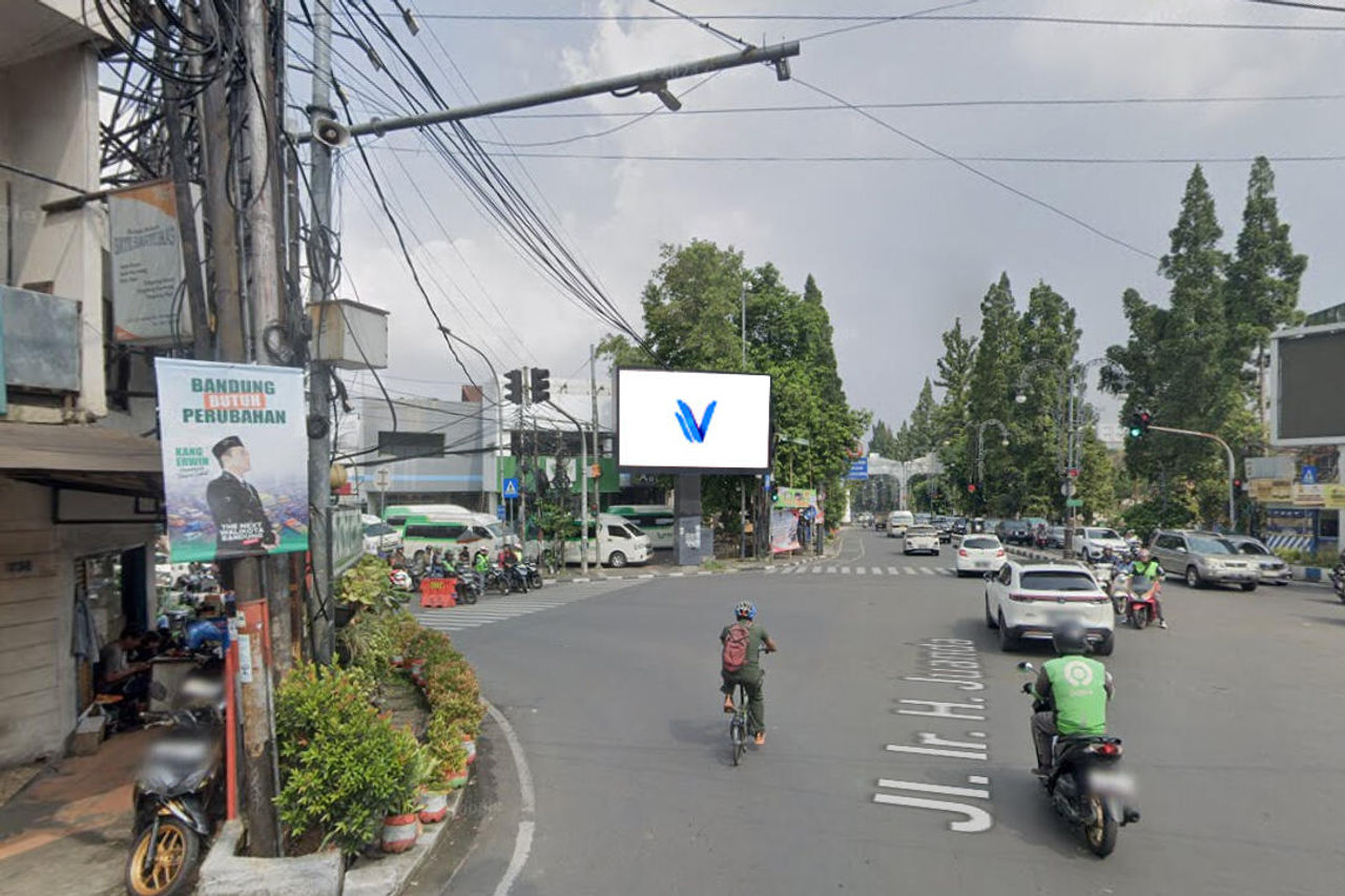 Videotron JL. DIPATIUKUR - JL IR H JUANDA (SIMPANG DAGO), Bandung