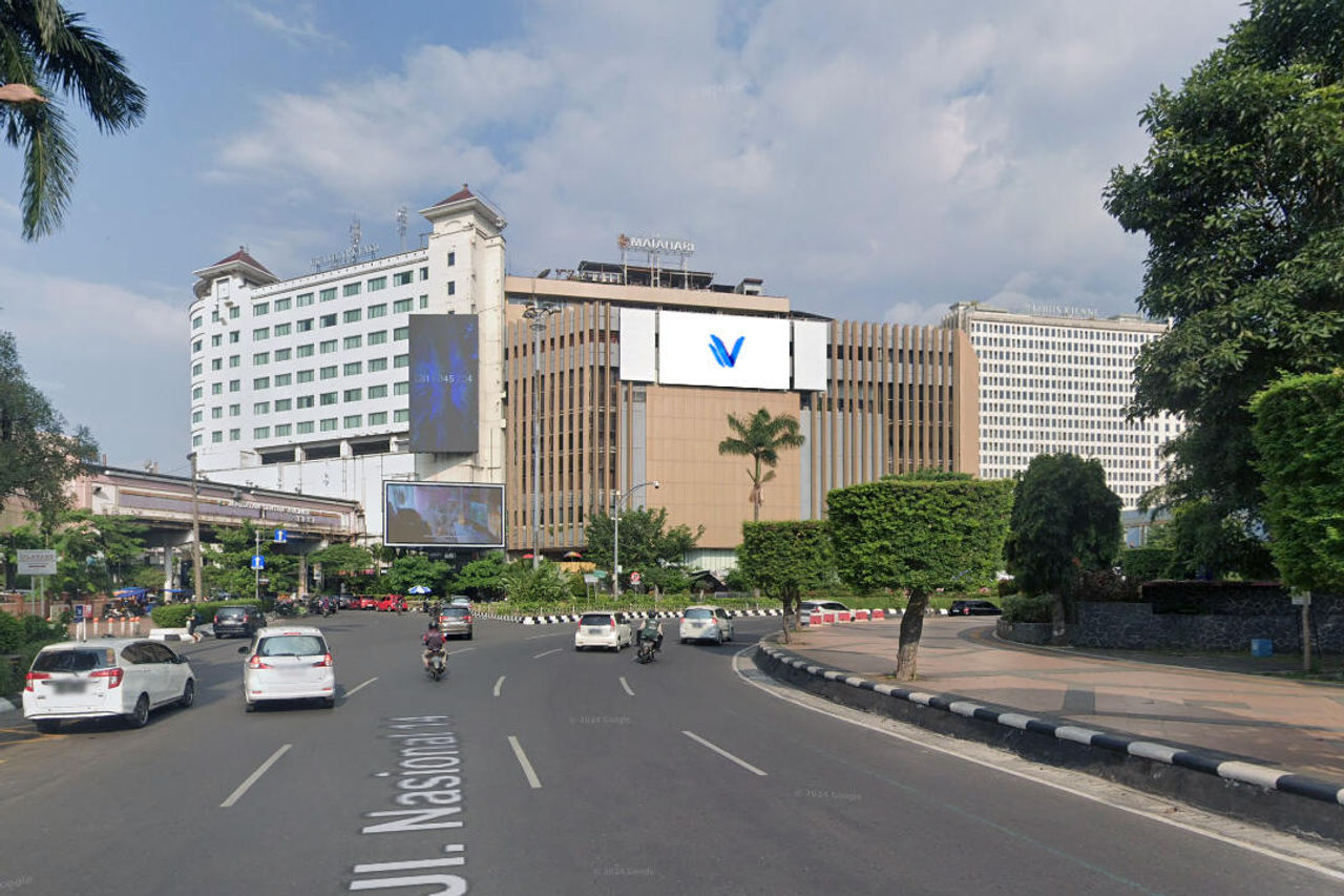 Videotron Jl. Simpanglima - Semarang (Dinding Matahari Departemen Store), Semarang