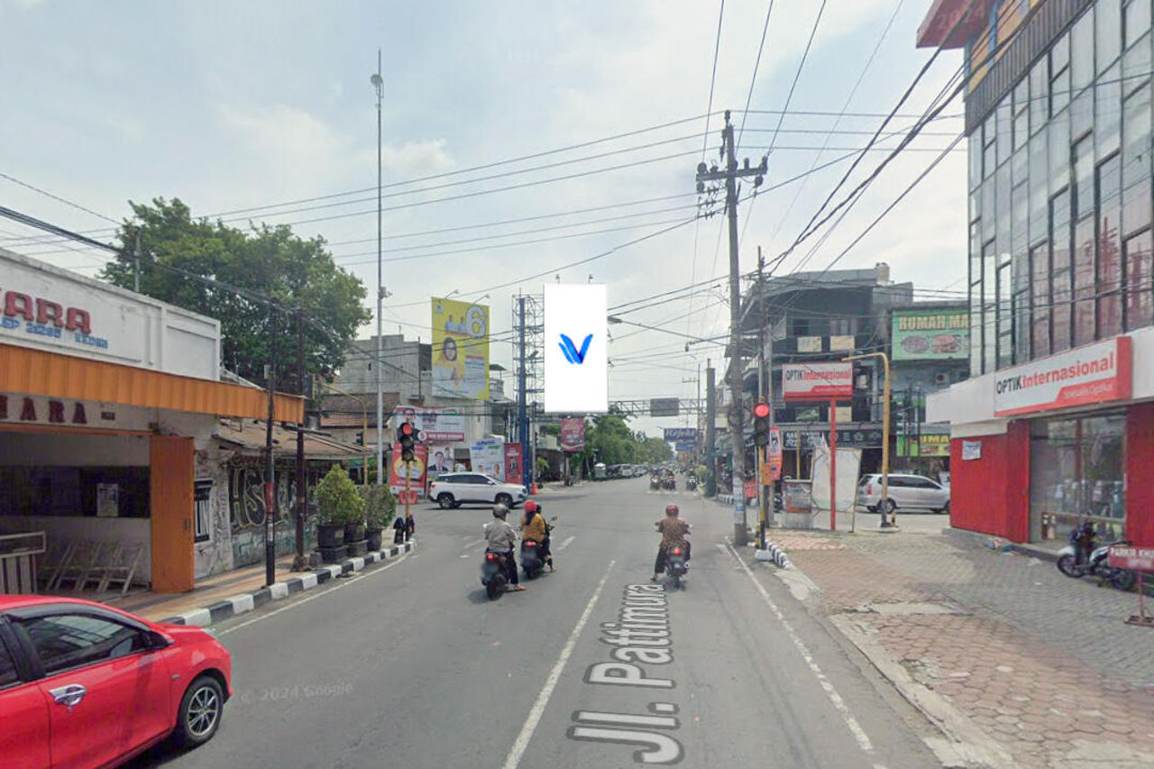 Billboard JL. HOS COKROAMINOTO (PEREMPATAN JL. KILISUCI) KOTA KEDIRI