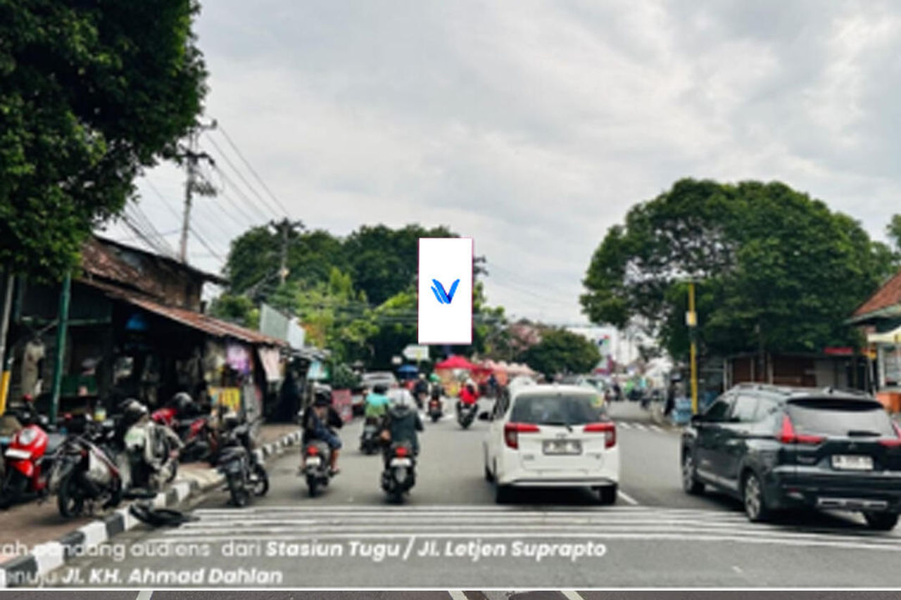 Billboard Jl. Letjen Suprapto (Simpang Pringgokusuman), Kota Yogyakarta