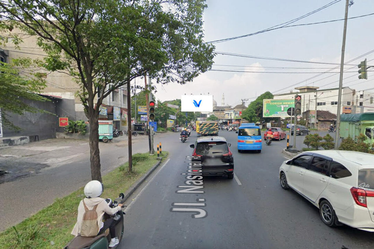 Billboard Jl. A. Yani, Gilingan, Solo