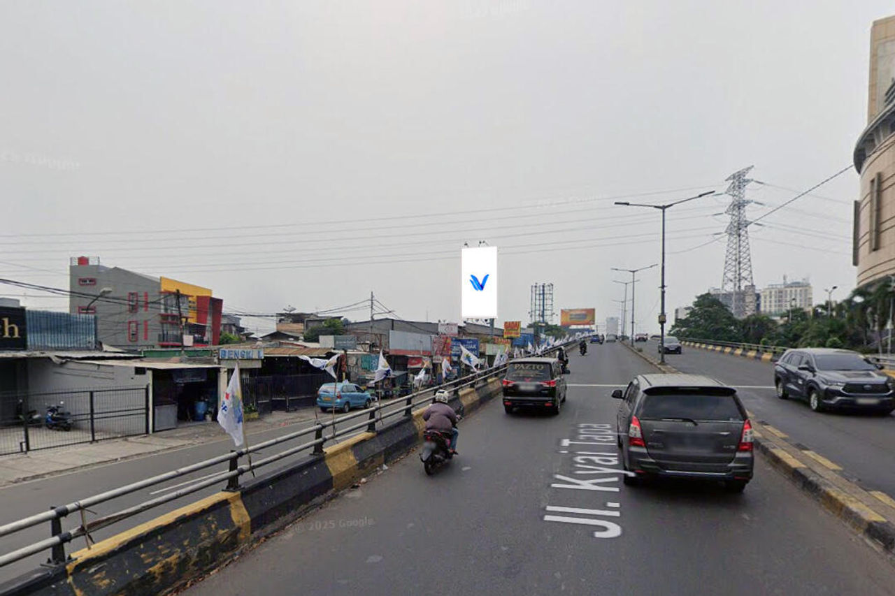 Billboard Jl. KH. Hasyim Ashari (Depan Flyover ITC Roxy Mas), Jakarta Pusat