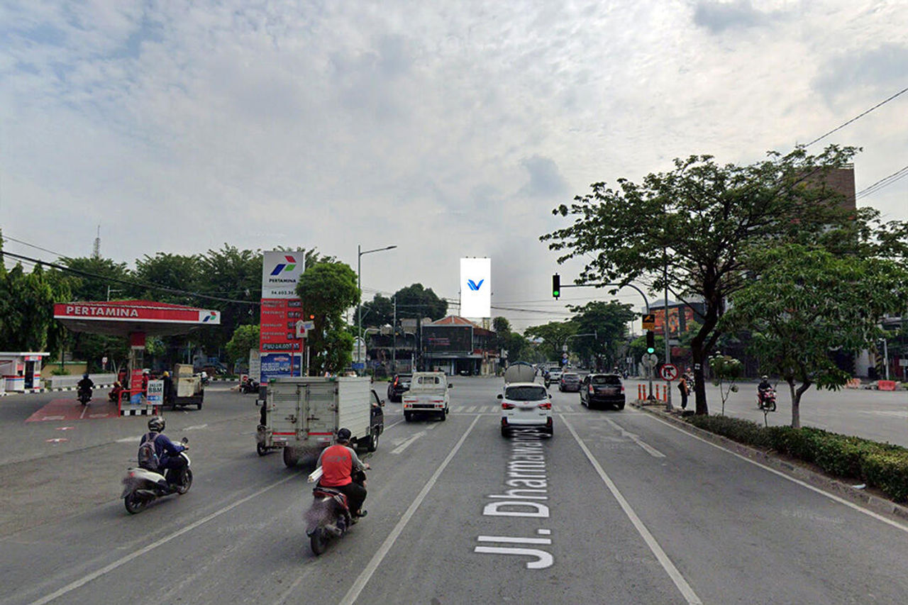 Billboard Perempatan Jl. Kertajaya - Jl. Pucang, Surabaya