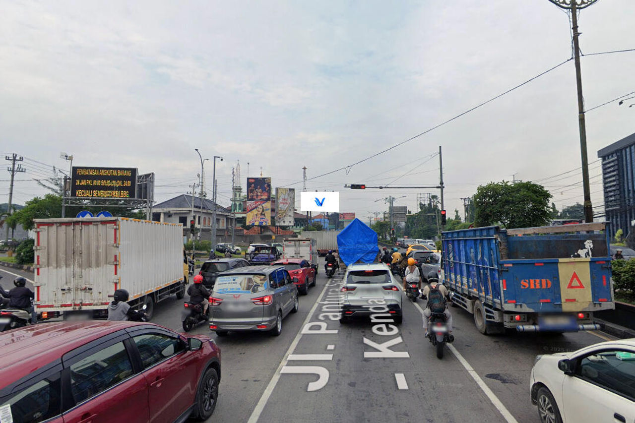 Billboard Jl. Siliwangi Tol Krapyak, Semarang
