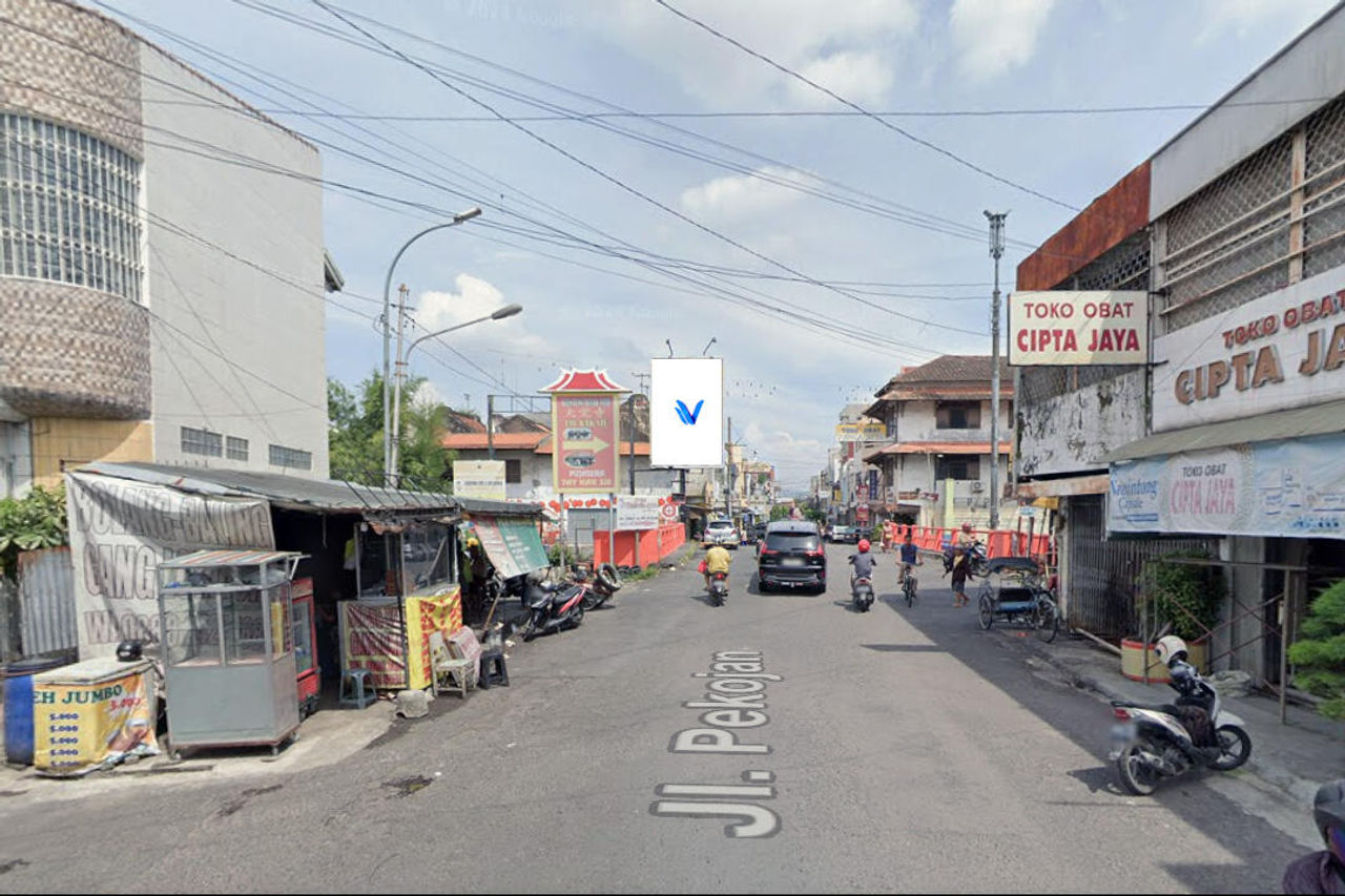 Baliho Jl. Gg Pinggir Semarang - Perempatan Inspeksi, Semarang