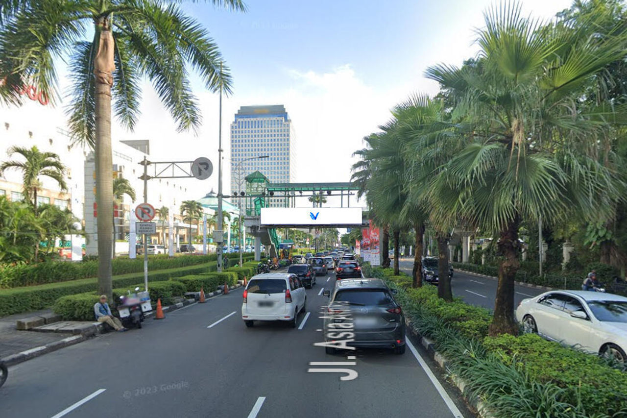 Billboard Jl. Asia Afrika (JPO Senayan), Jakarta Pusat