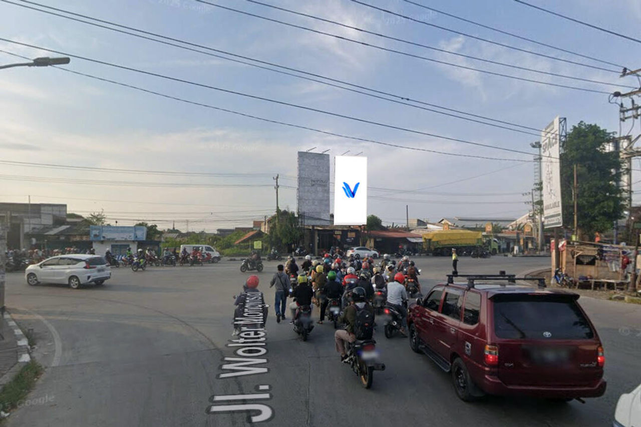 Billboard Jl. Raya Kaligawe - Pertigaan Jl. Raya Wolter Mongisidi, Semarang