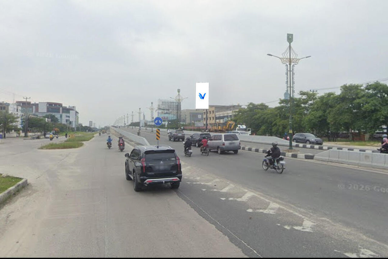 Billboard Jl. Soekarno Hatta (Sebrang Transmart), Pekanbaru