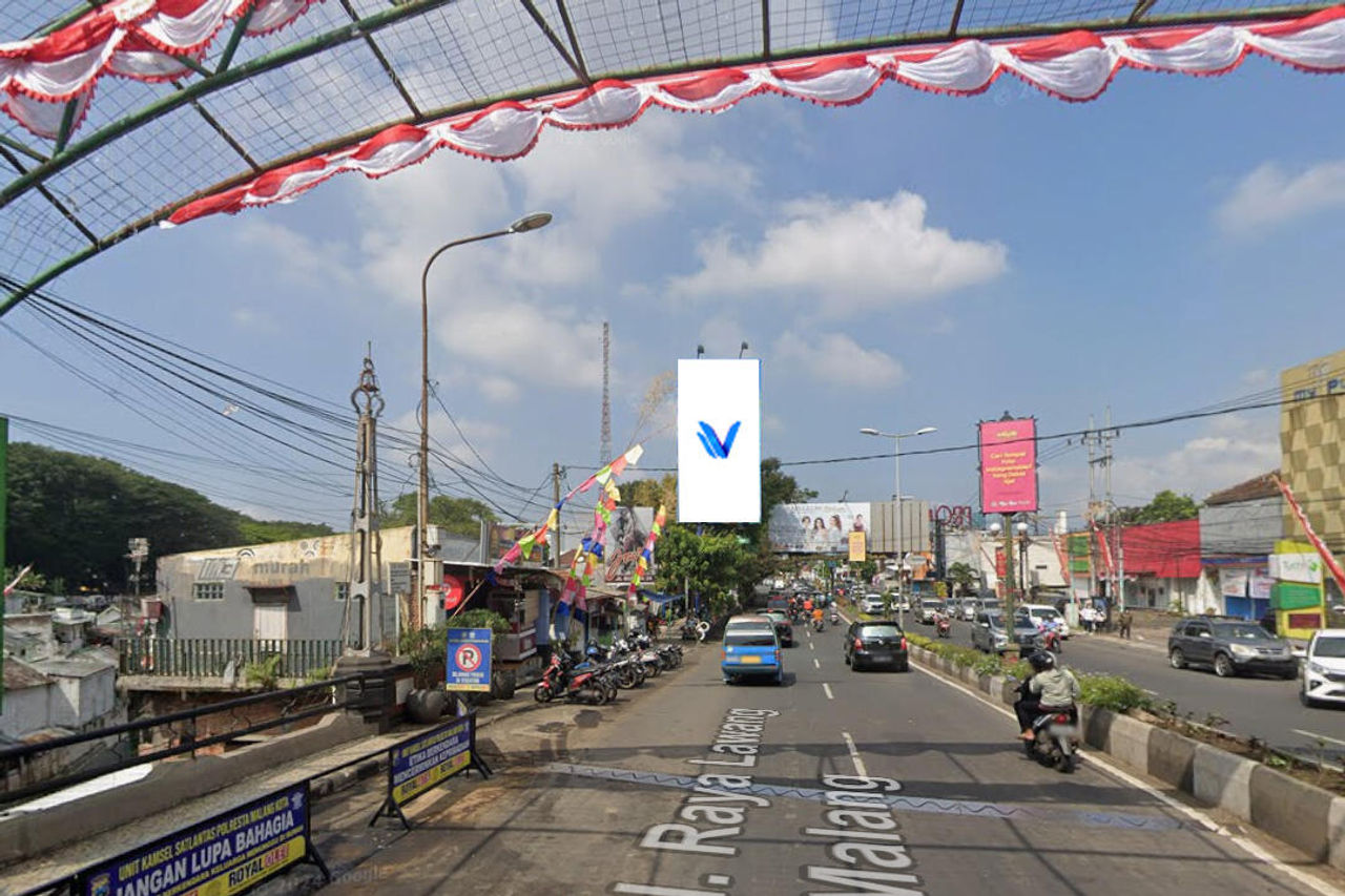 Billboard JL. JA Suprapto (dekat jembatan), Malang