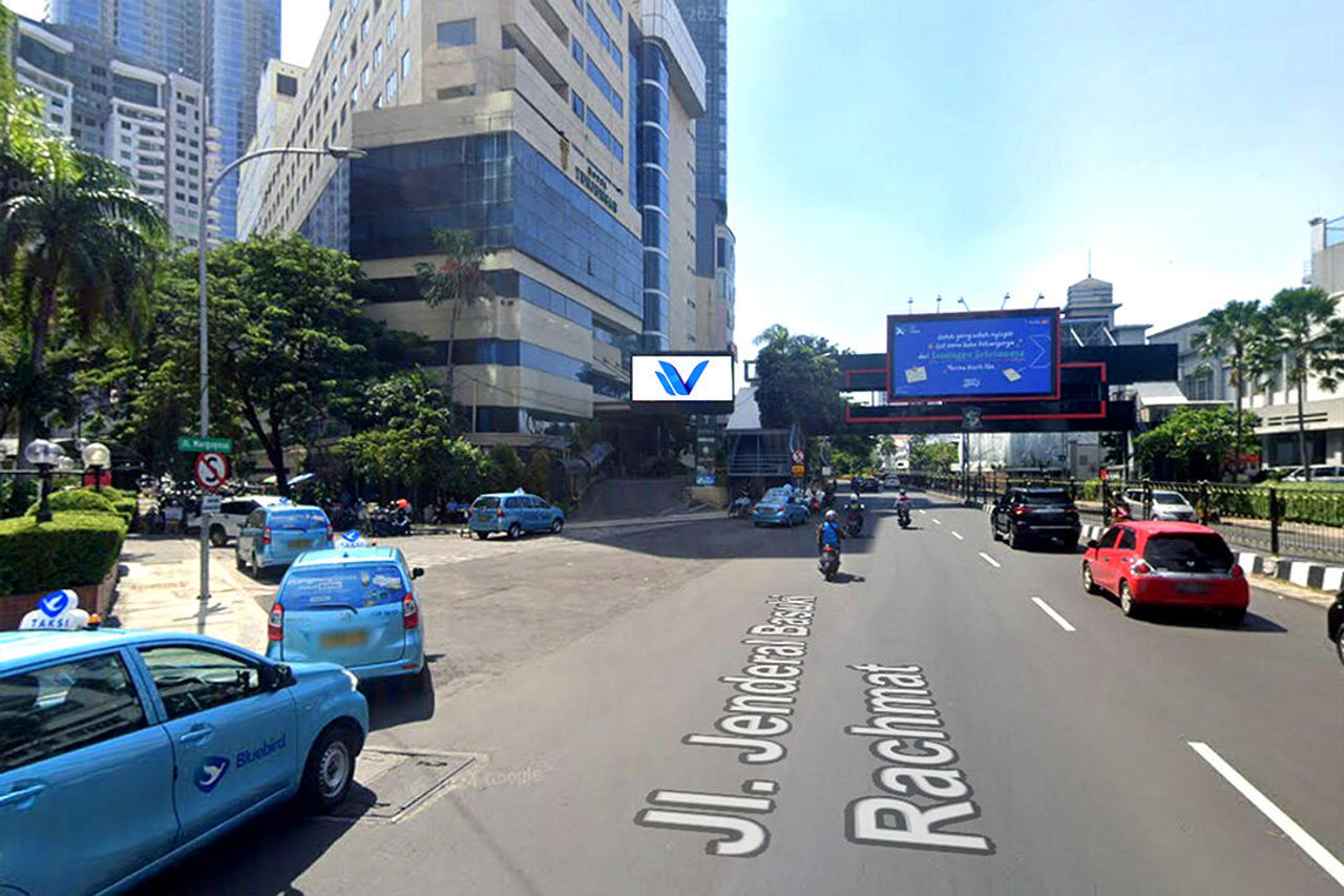 Videotron Jl. Basuki Rahmat (Hotel Tunjungan), Surabaya