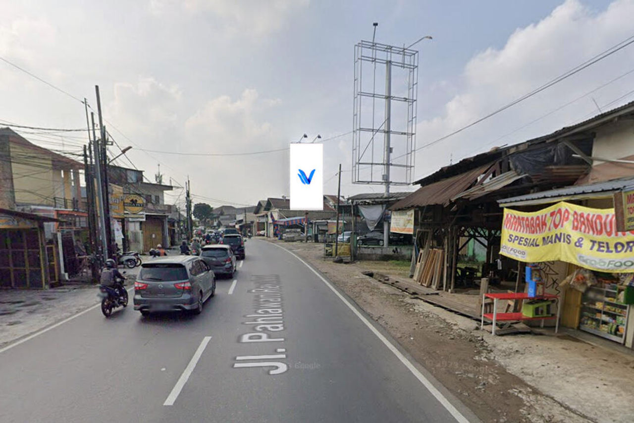 Billboard Jl. Pahlawan Revolusi (Pondok Bambu), Jakarta Timur
