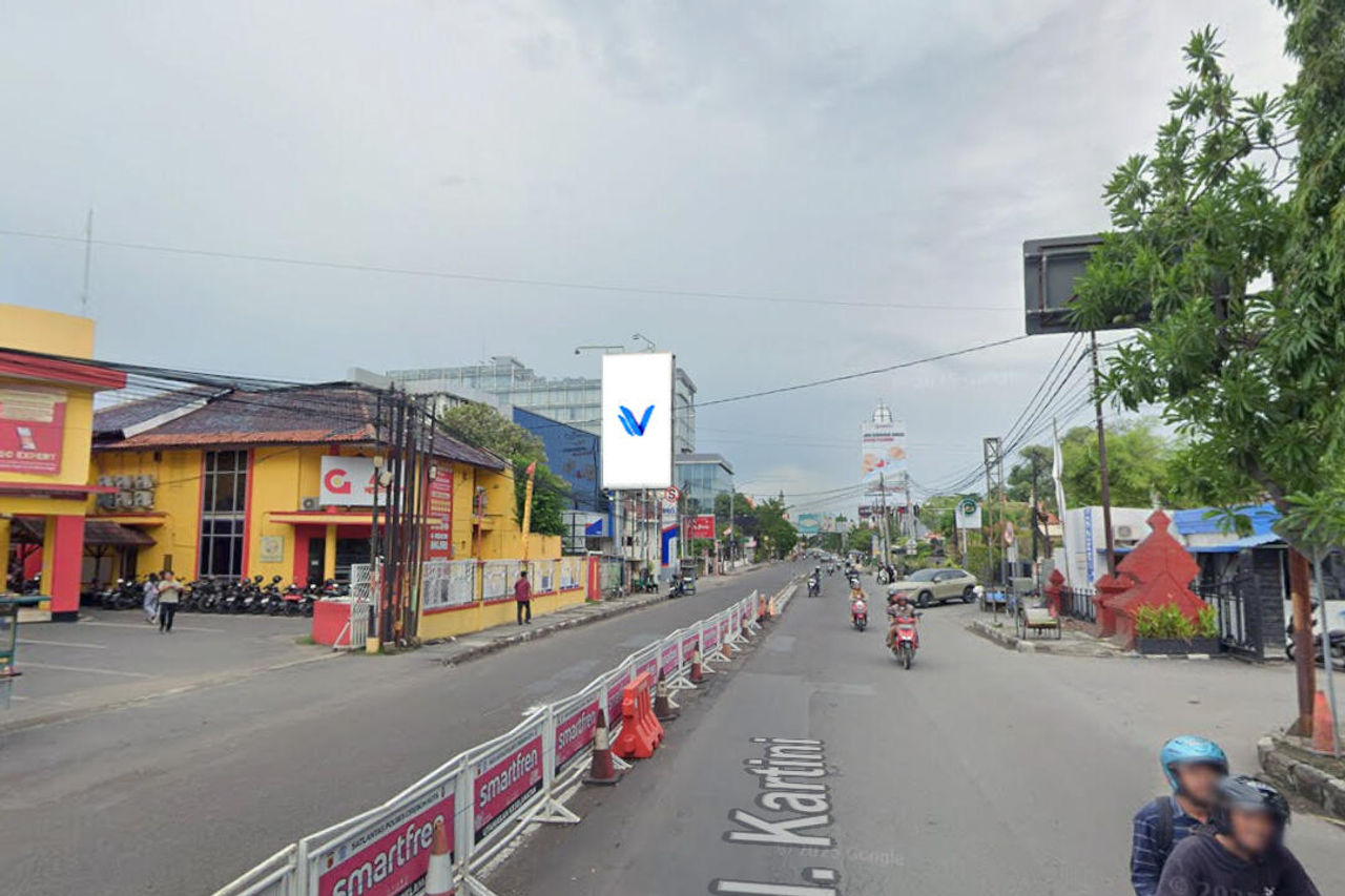 Billboard JI. Kartini (depan Bank BTN Syariah), Cirebon