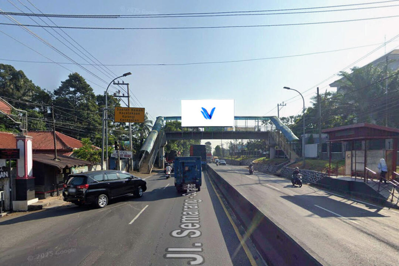 Billboard Jl. Perintis Kemerdekaan depan BPK, Semarang