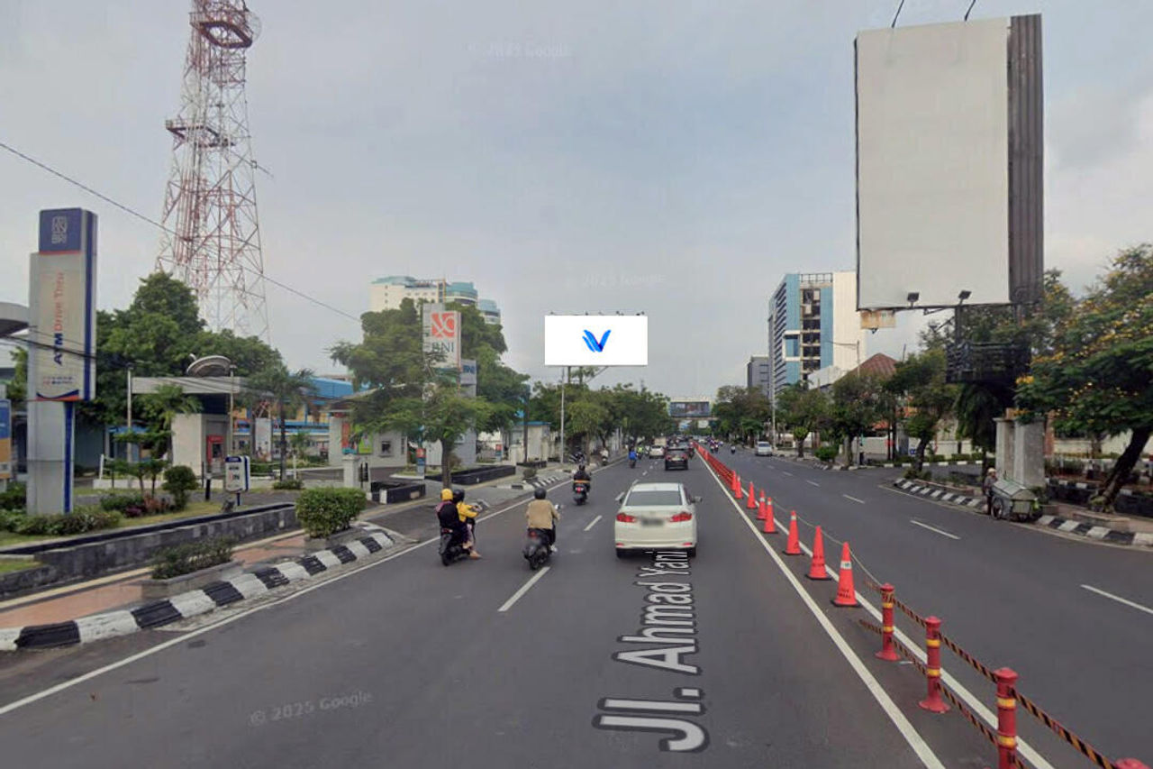 Billboard JL. A. Yani depan RRI, Semarang