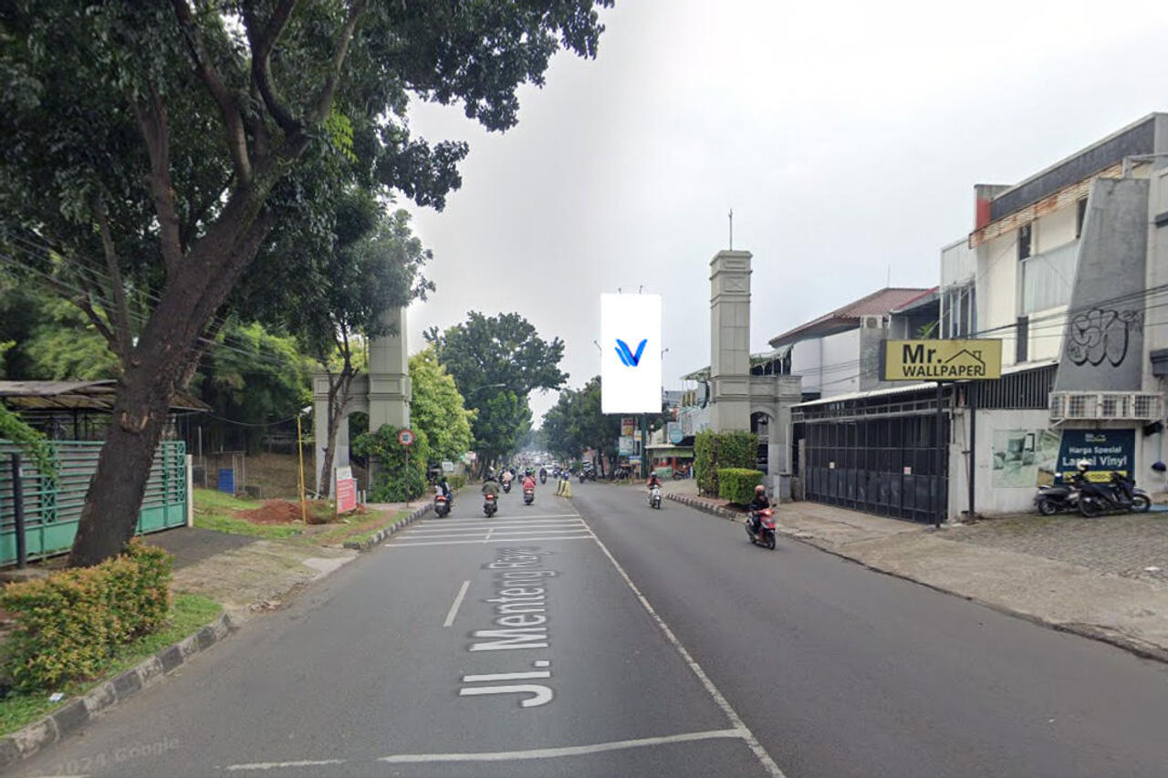 Billboard Jl. Gapura Menteng Bintaro, Tangerang Selatan