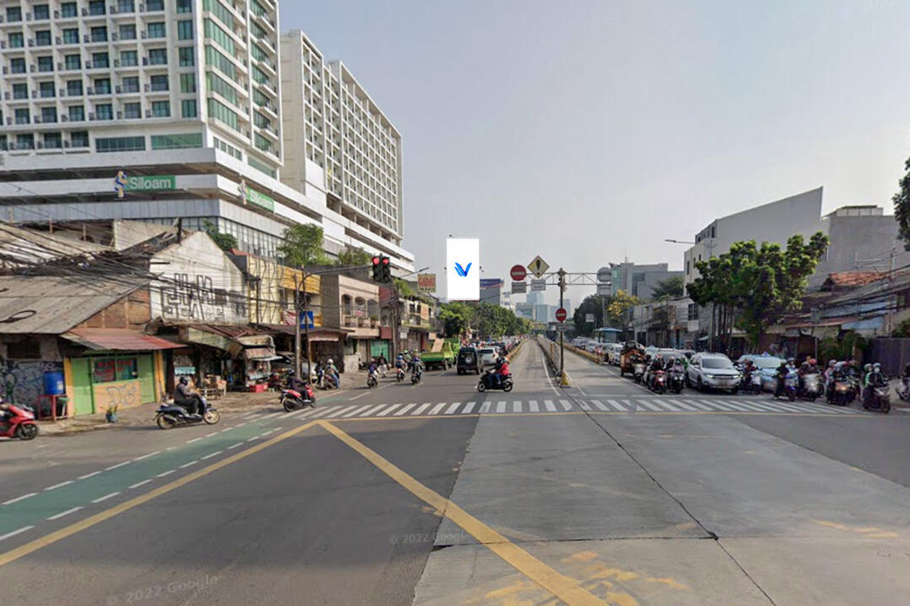 Billboard Jl. Mampang Prapatan, Jakarta Selatan