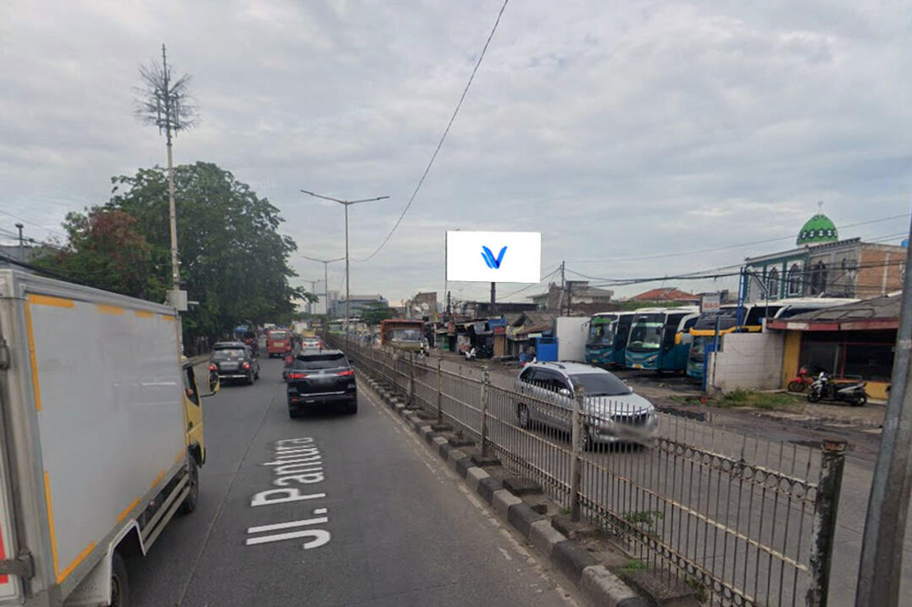 Billboard Jl. Raya Bekasi (Depan Mall PTC), Jakarta Timur