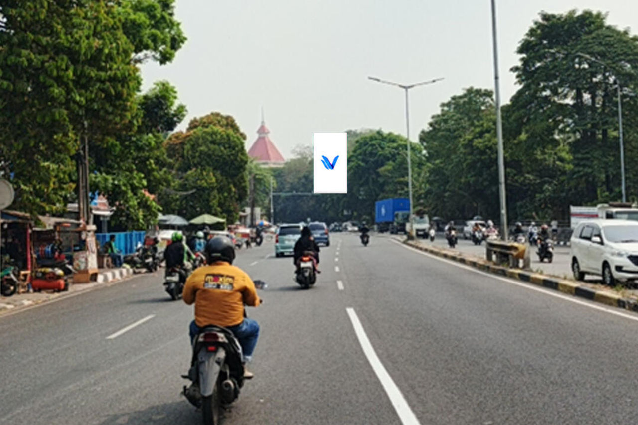 Billboard Jl. Raya Bogor, Cijantung, Jakarta Timur