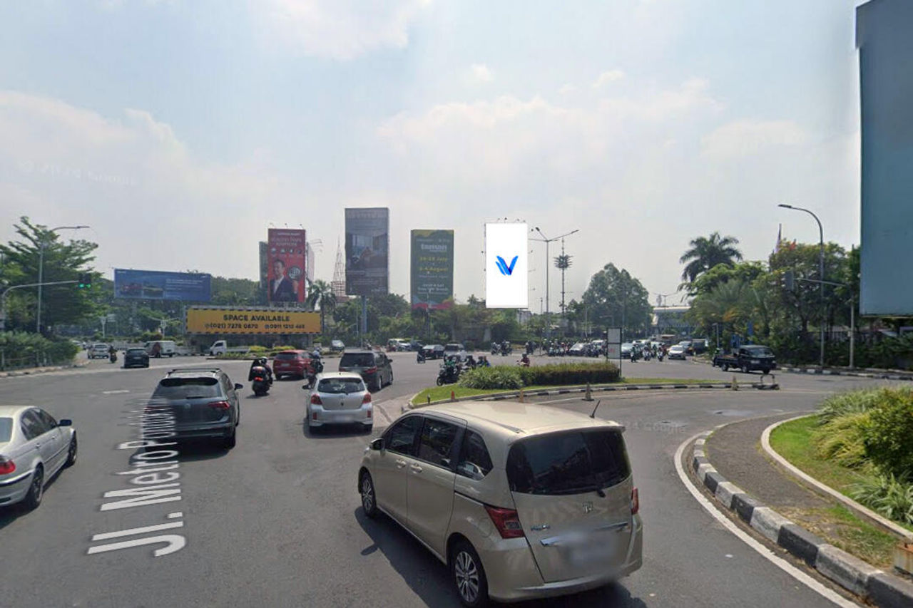 Billboard Perempatan Pondok Indah Jl. Margaguna Raya, Jakarta Selatan