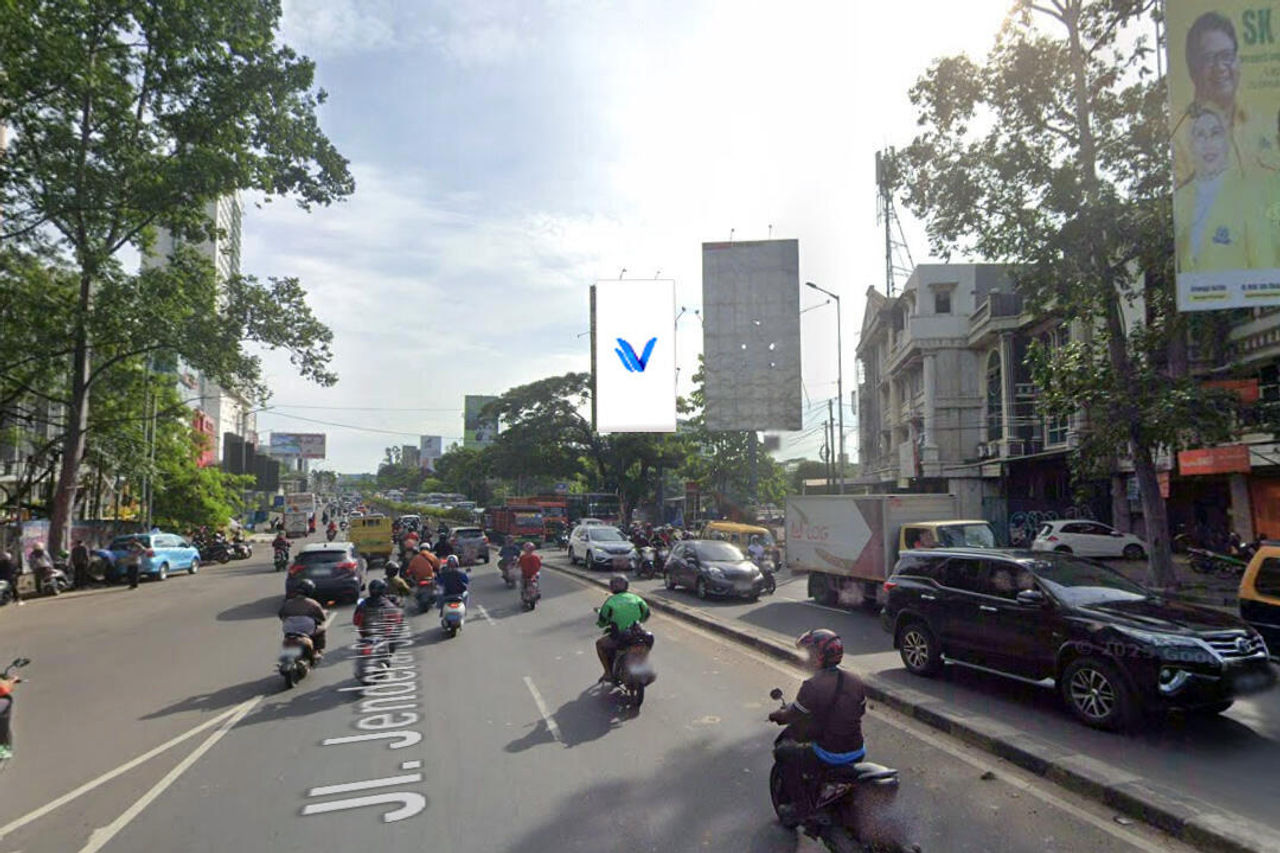 Billboard Jl. Jendral Sudirman (Mall Tangcity), Tangerang