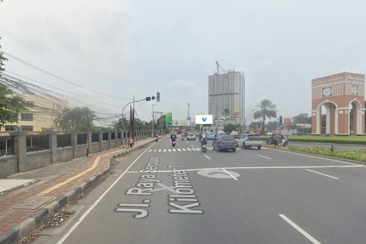 Videotron LED Traffic Light Bundaran Jam Alam Sutera, Tangerang
