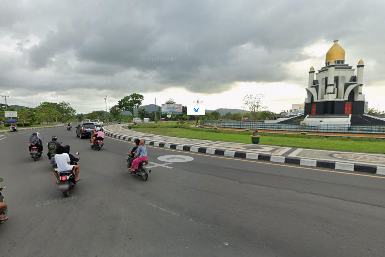 Billboard Jl. Bypass Bandara Int. Lombok (Bundaran Gerung), Lombok Barat