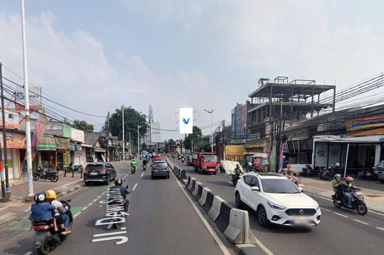 Billboard Jl. Dewi Sartika (Dekat PGC), Jakarta Timur