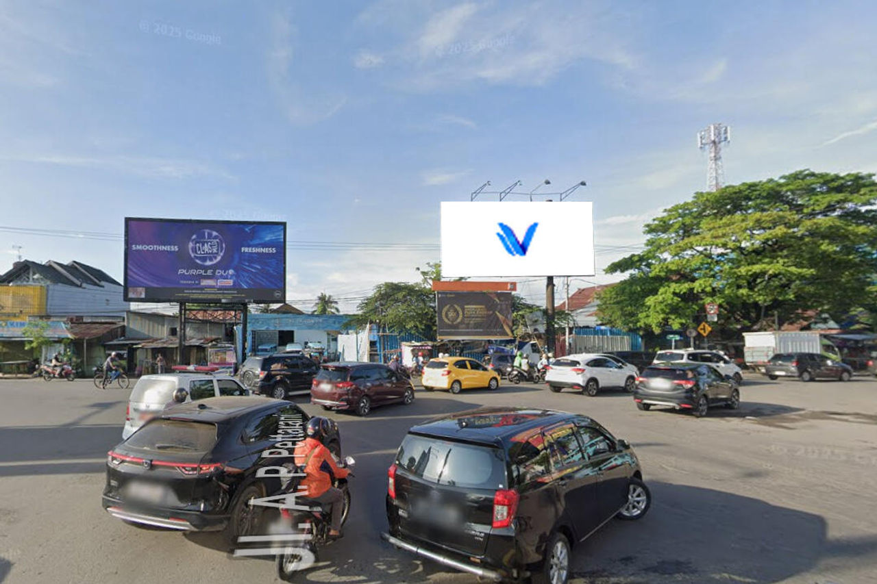 Billboard Pertigaan Jl. A.P. Pettarani - Jl. Sultan Alauddin (Samping Kantor TELKOM), Makassar