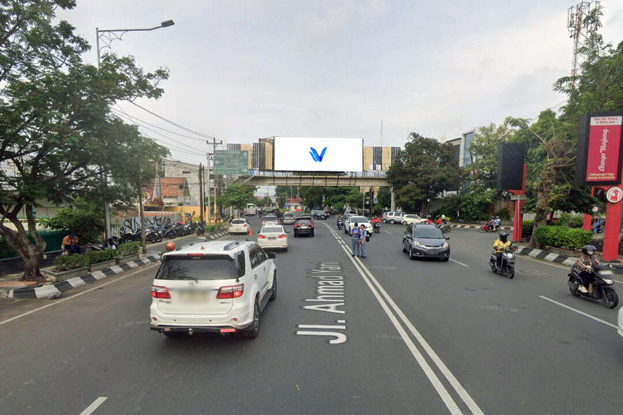 Billboard Jl. A. Yani (Depan RM. Citrabundo Perempatan Bangkong), Semarang