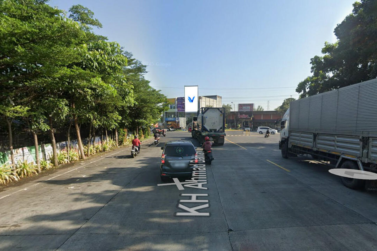 Billboard Jl. Raya Gresik (Terminal Bunder), Gresik