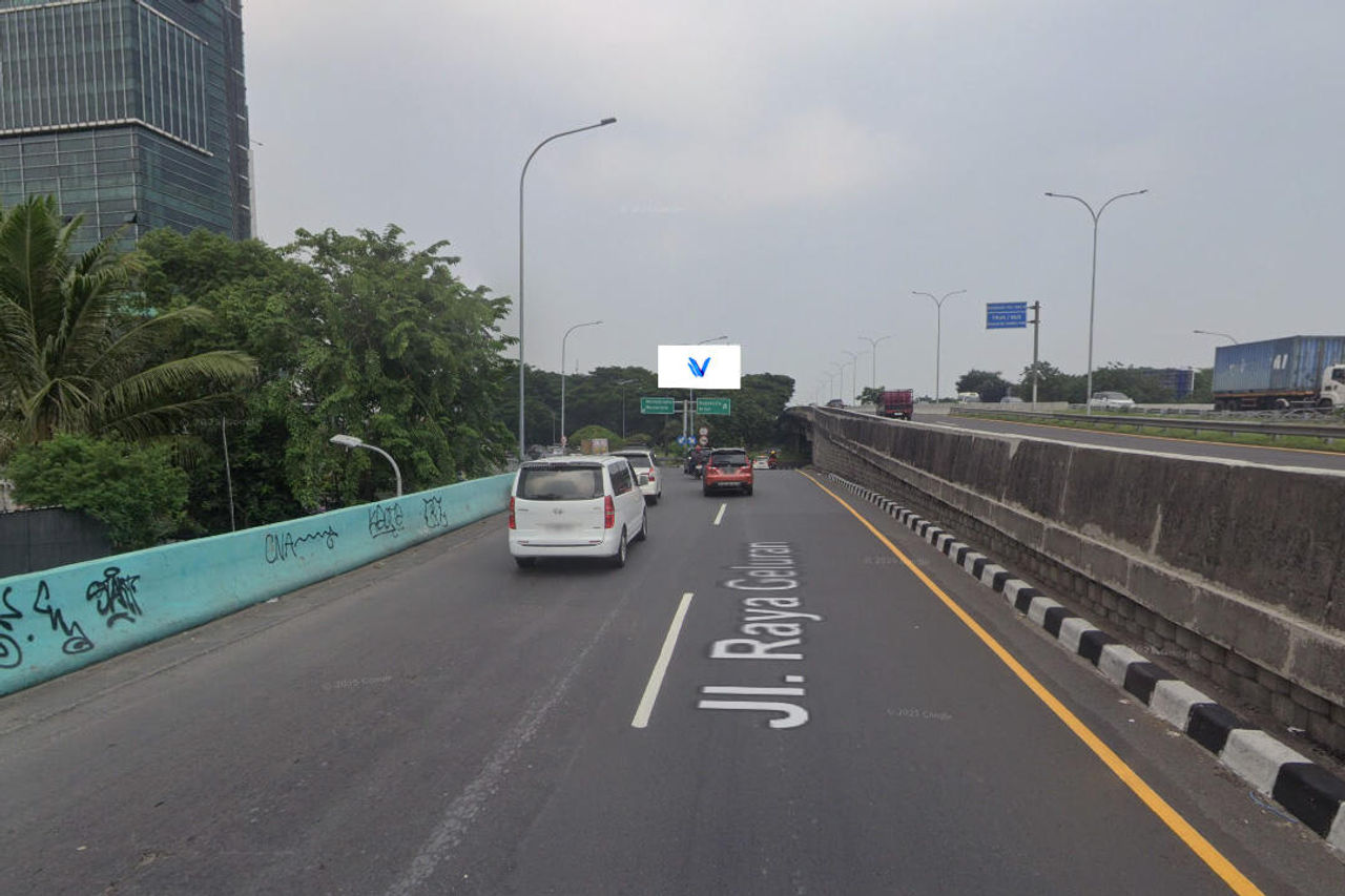 Billboard Jl. Bundaran Waru Sebelah City of Tommorow, Surabaya