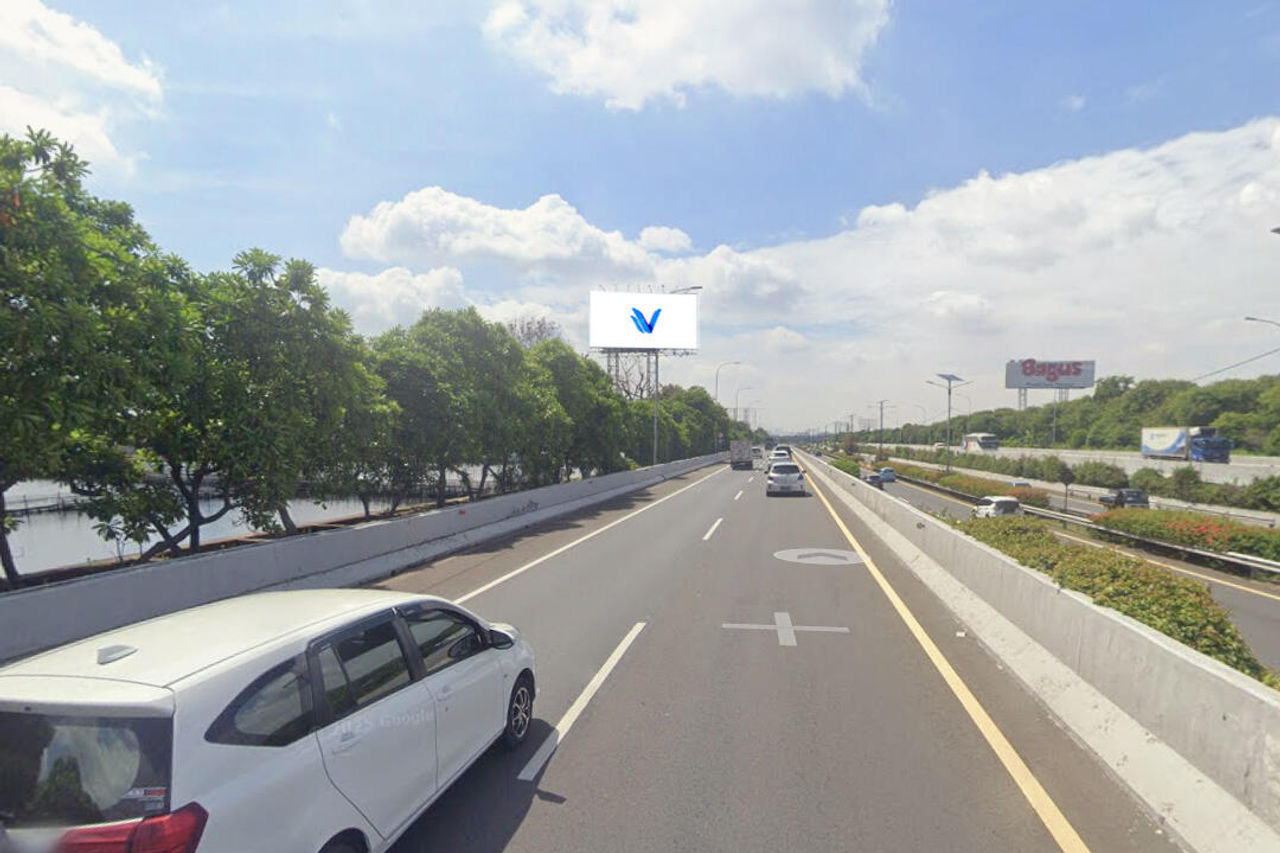 Billboard Jl. Tol Sediyatmo Km 26+600, Jakarta Utara