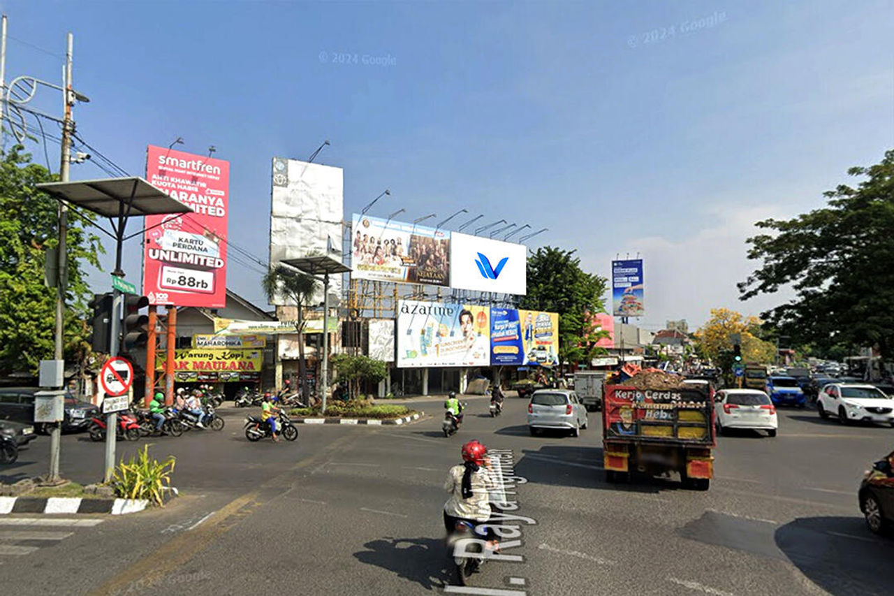 Billboard Jl. Raya Prapen - Panjang Jiwo (Kanan), Surabaya