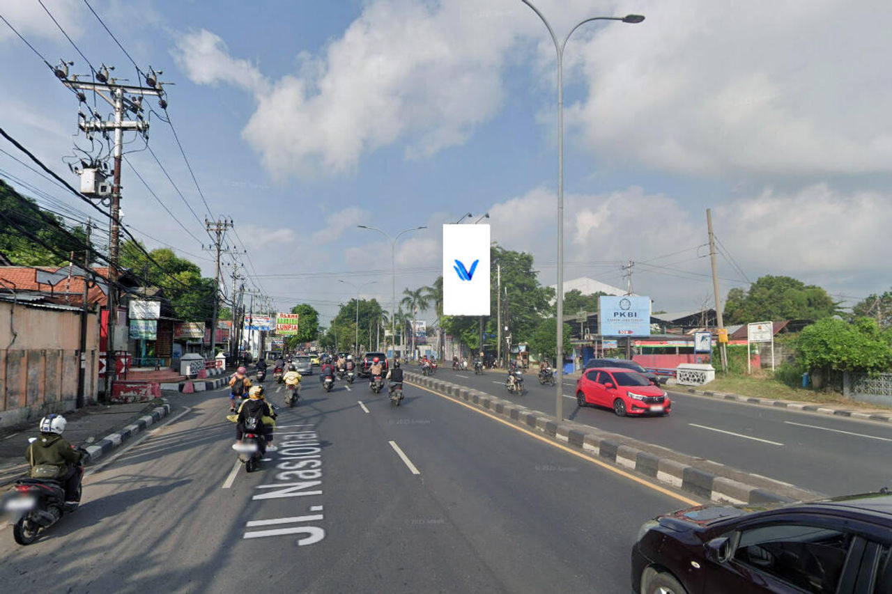 Billboard Jl. Siliwangi Depan Informa, Semarang