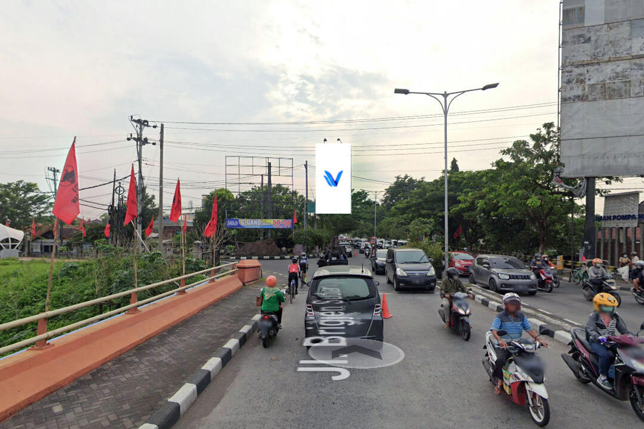 Billboard Jl. Brigjend Sudiarto (Pertigaan Unta Raya), Semarang