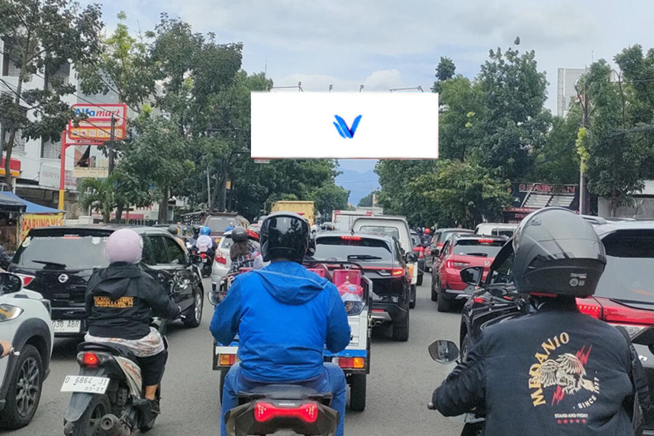 Billboard JL. A. Yani ( Dealer Toyota), Bandung