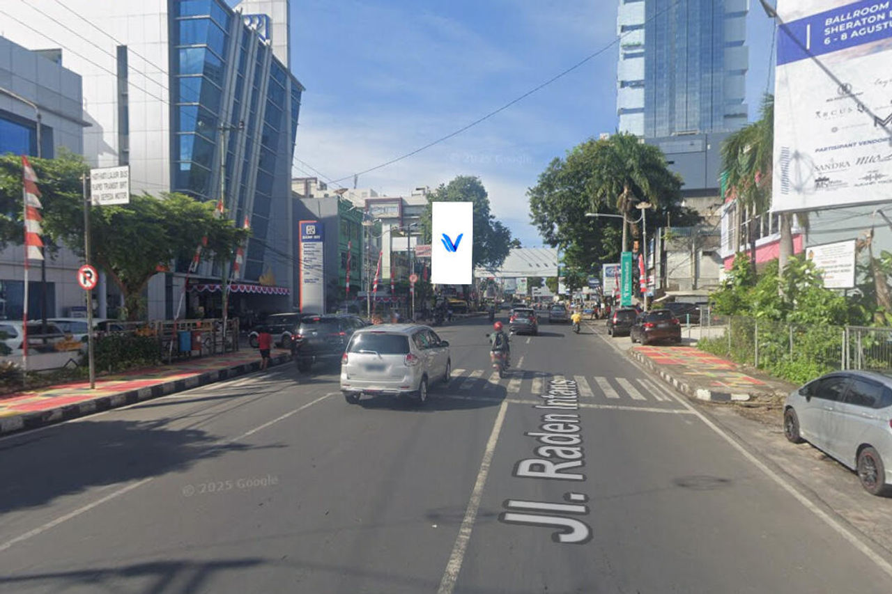 Billboard Jl. Raden Intan (Dekat Toko Istana Jaya), Bandar Lampung