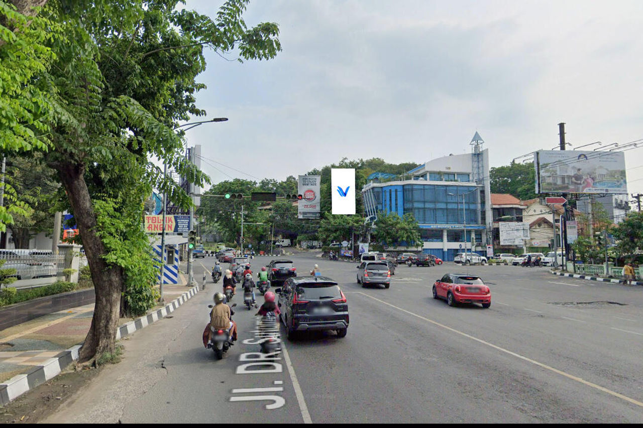 Billboard Jl. Dr. Soetomo (Pertigaan RS. Kariadi), Semarang