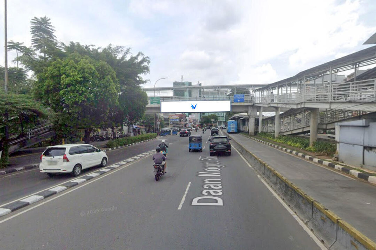 Billboard Jl. Daan Mogot (Halte Busway Jelambar), Jakarta Barat