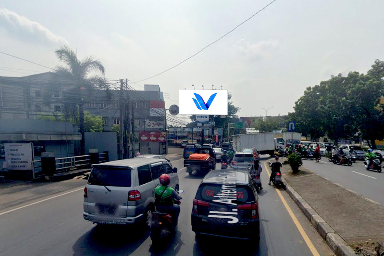 Billboard Jl. Trans Yogi Cibubur Bekasi, Bekasi
