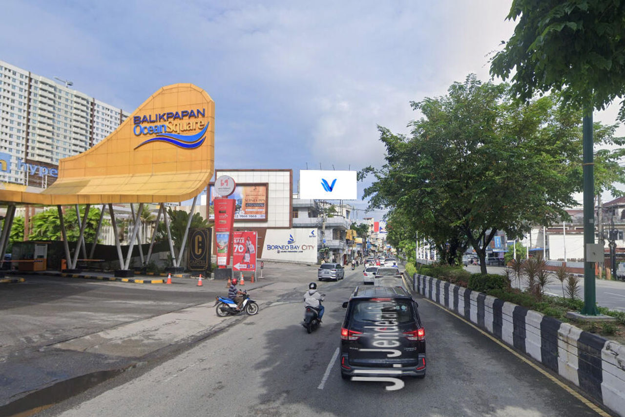Billboard Jl. Jendral Sudirman, Balikpapan