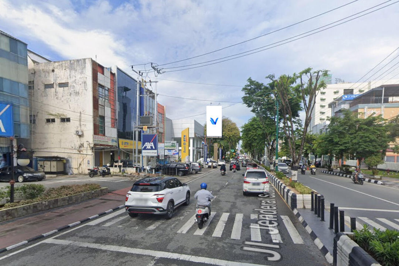 Billboard JL. Jenderal Sudirman (Dealer Hyundai), Balikpapan