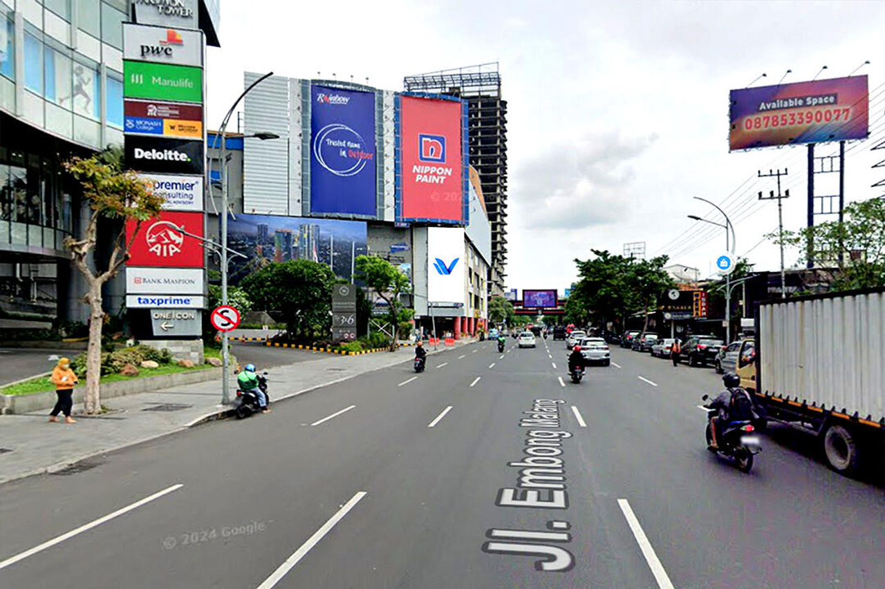 Billboard Jl. Embong Malang (Go Skate II A), Surabaya