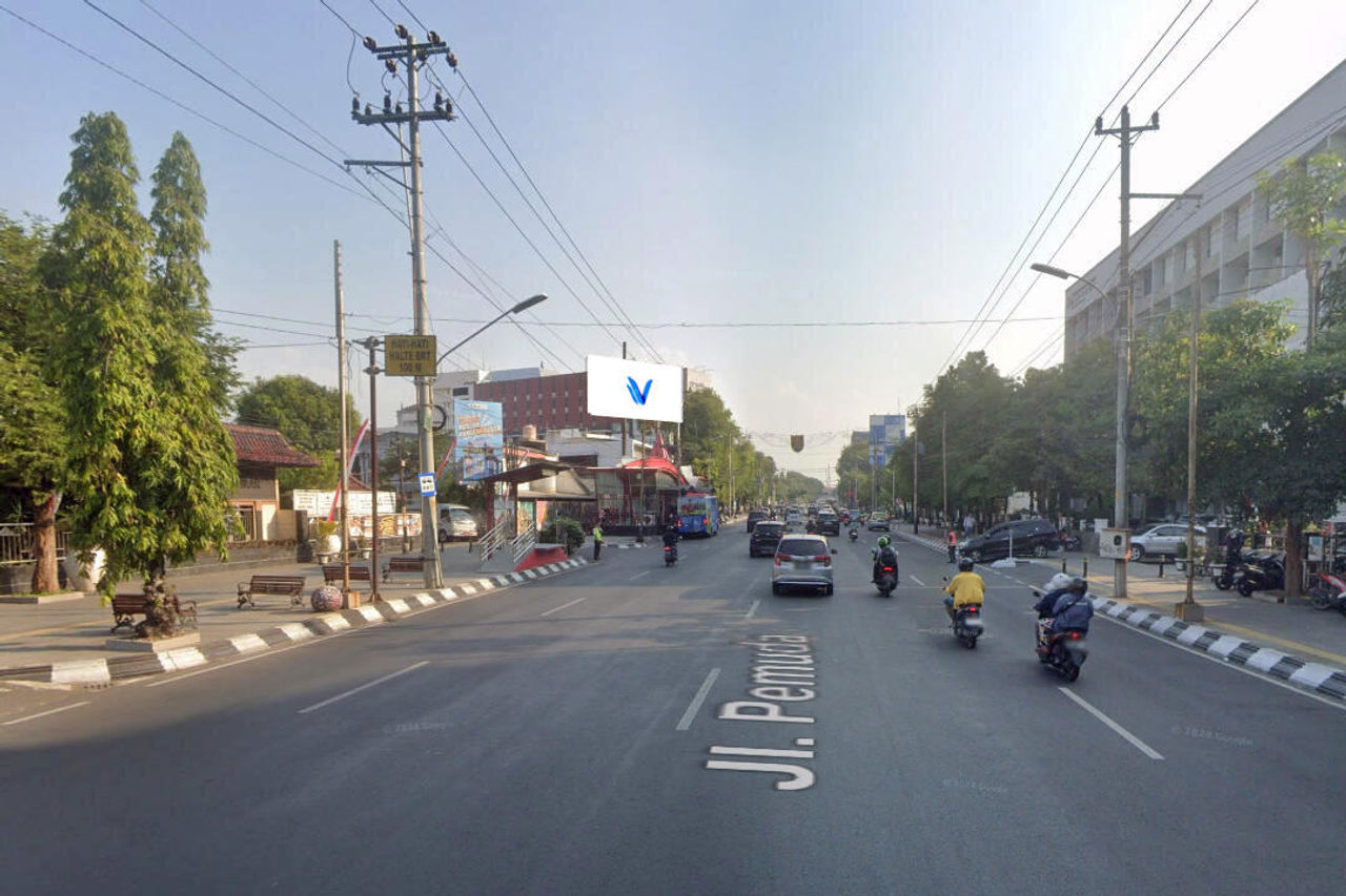 Billboard Jl. Pemuda (Samping Amaris - Paragon City), Semarang