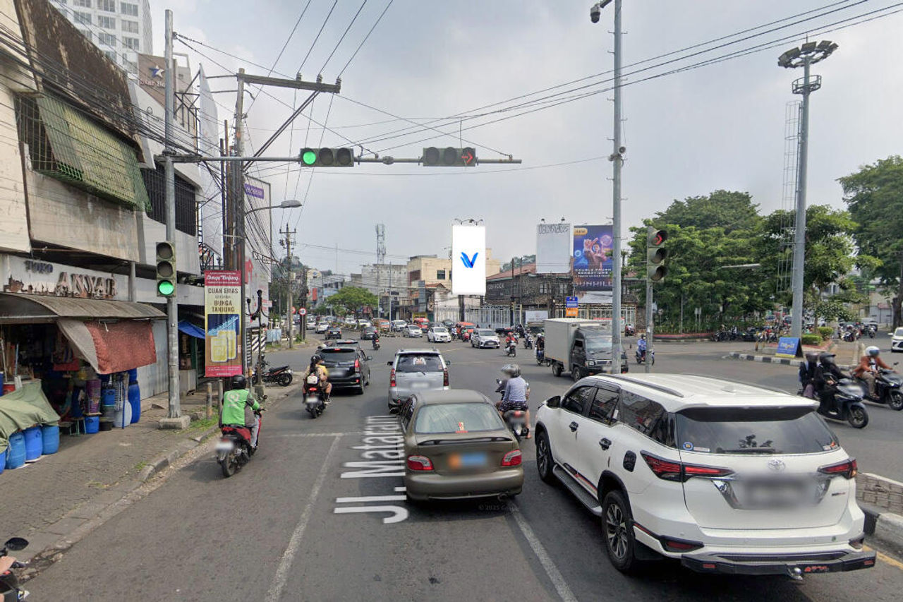 Billboard Jl. MT. Haryono (Perempatan Metro Plaza), Semarang