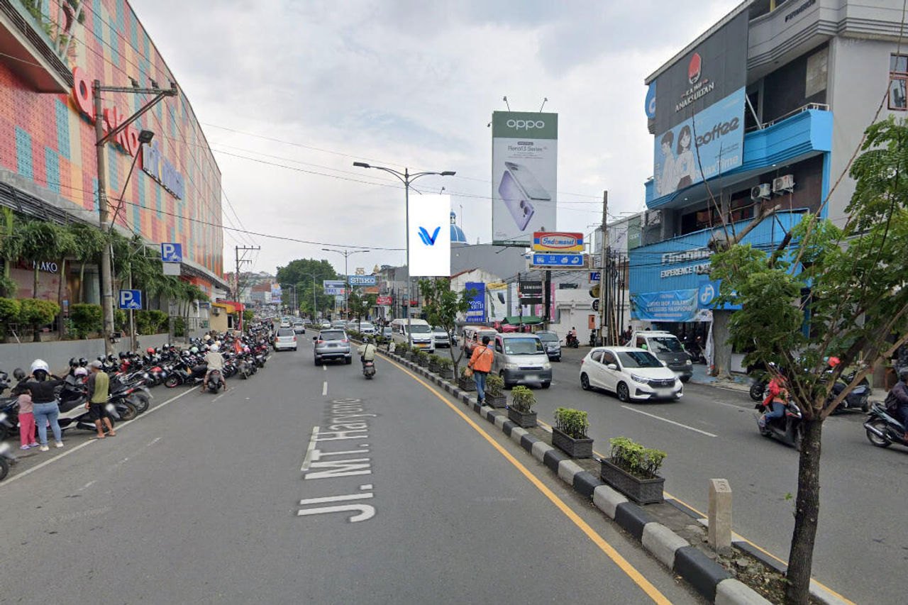 Billboard Jl. MT. Haryono Depan Java Mall, Semarang
