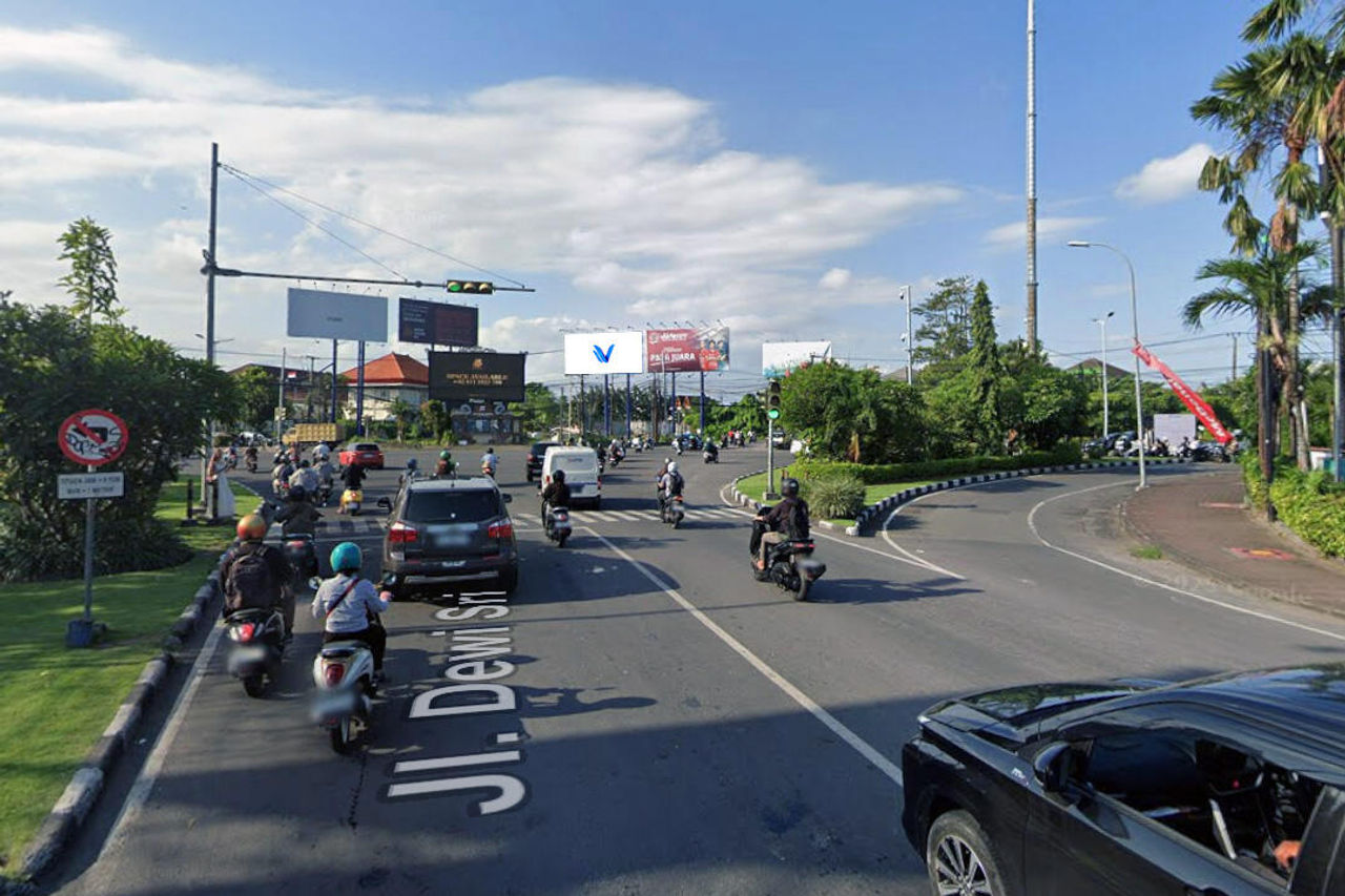 Billboard Jl. Sunset Road -Nakula1, Bali