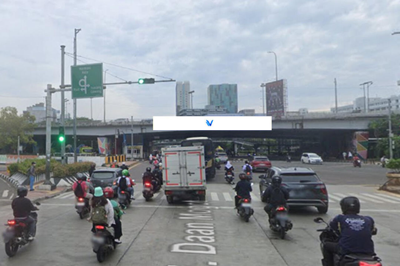 Billboard Jl. Satria / Jl. Daan Mogot) Grogol, Jakarta Barat