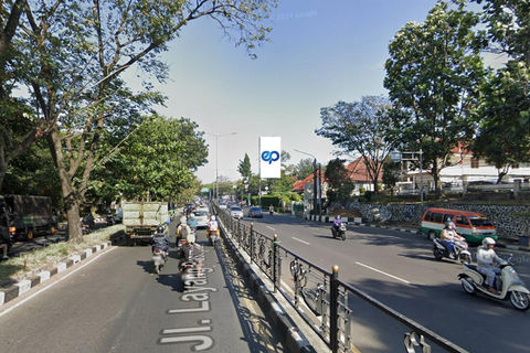 JL. SURAPATI NO. 43, BANDUNG
