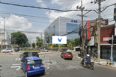 BCA KCU MALANG, JLN. JENDRAL BASUKI RAHMAT NO. 70-74, MALANG